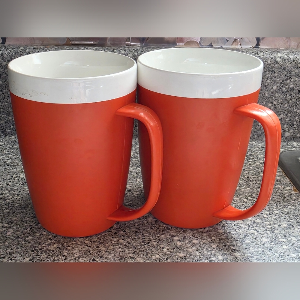 David Douglas Therm-ware MCM Cups Retro Orange Mugs  Set of 2 Vintage 12 Ozs USA